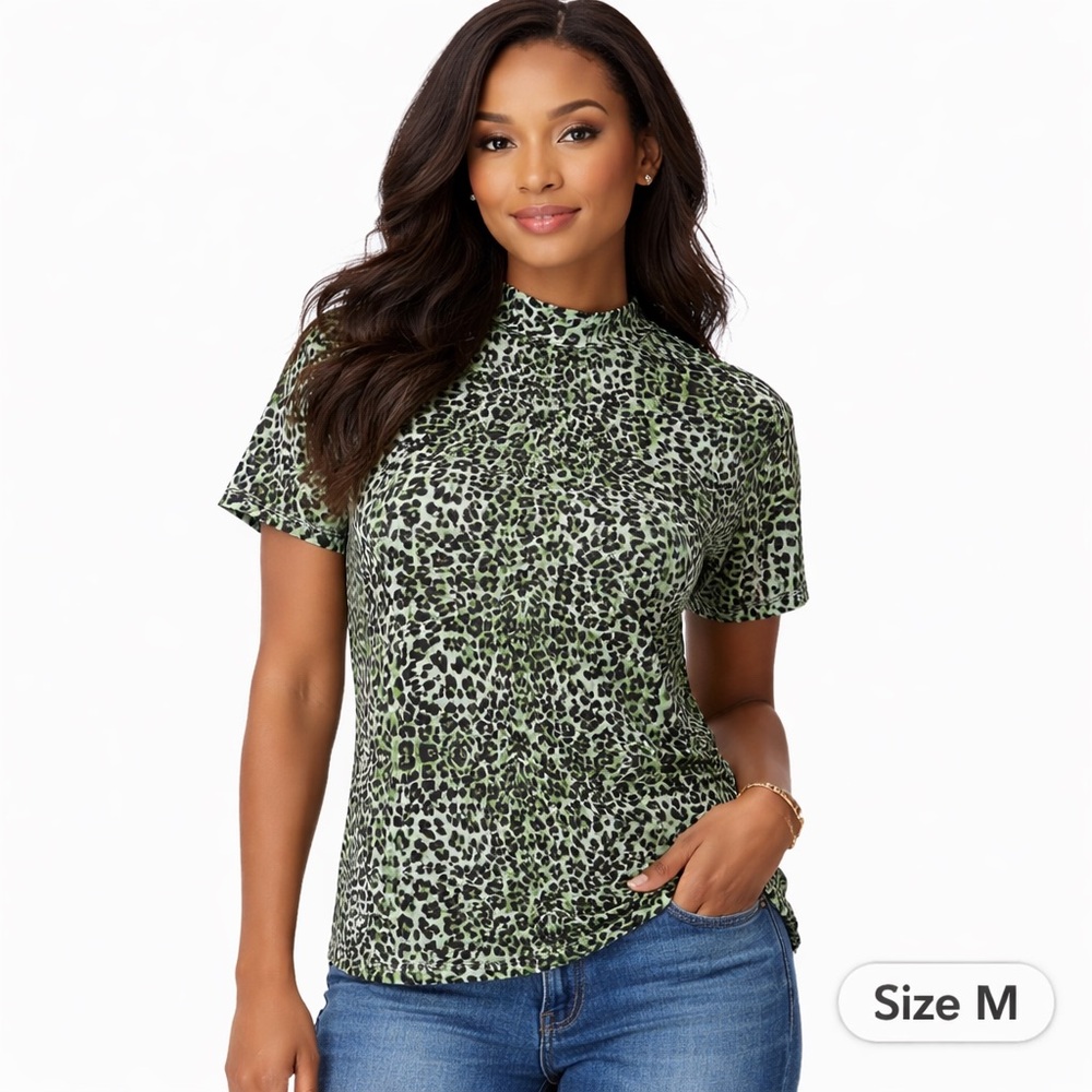 New Directions Green Leopard Print Mock Neck Blouse Short Sleeve Size M